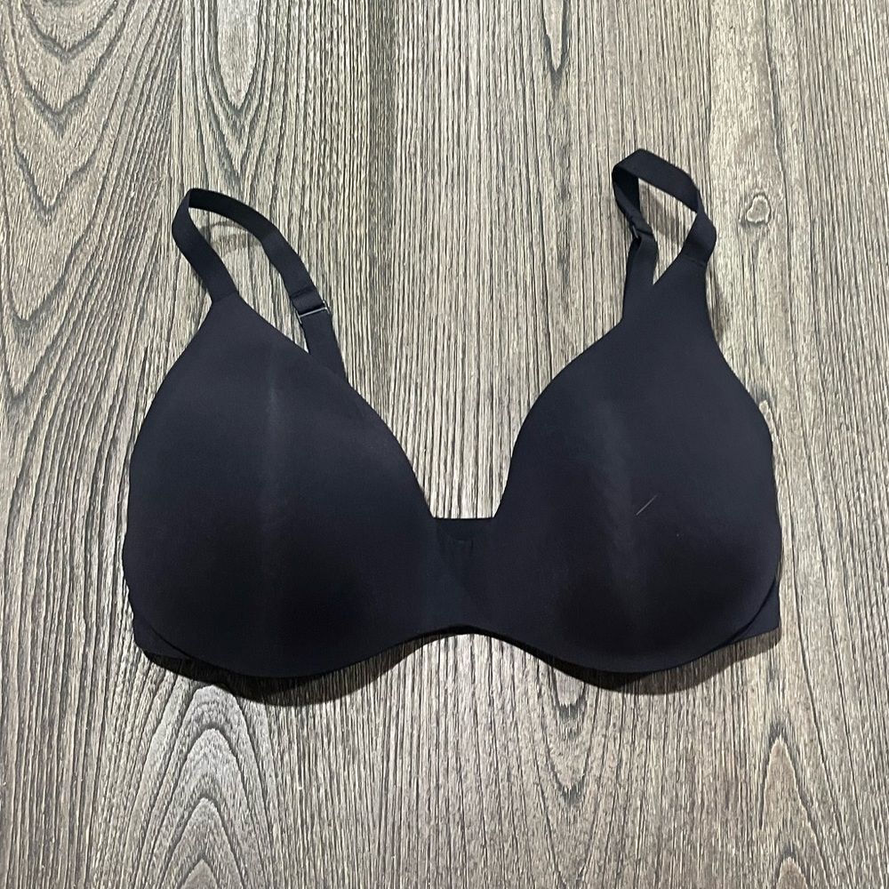NWOT Skims Push Up Bra Padded Seamless Form Solid Black Size 34DD
